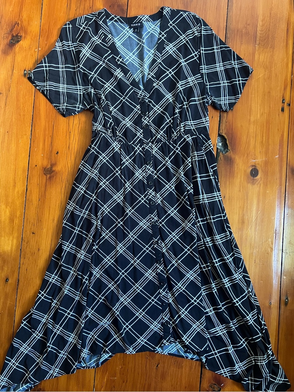 Black Plaid Button-Front Midi Dress with pockets